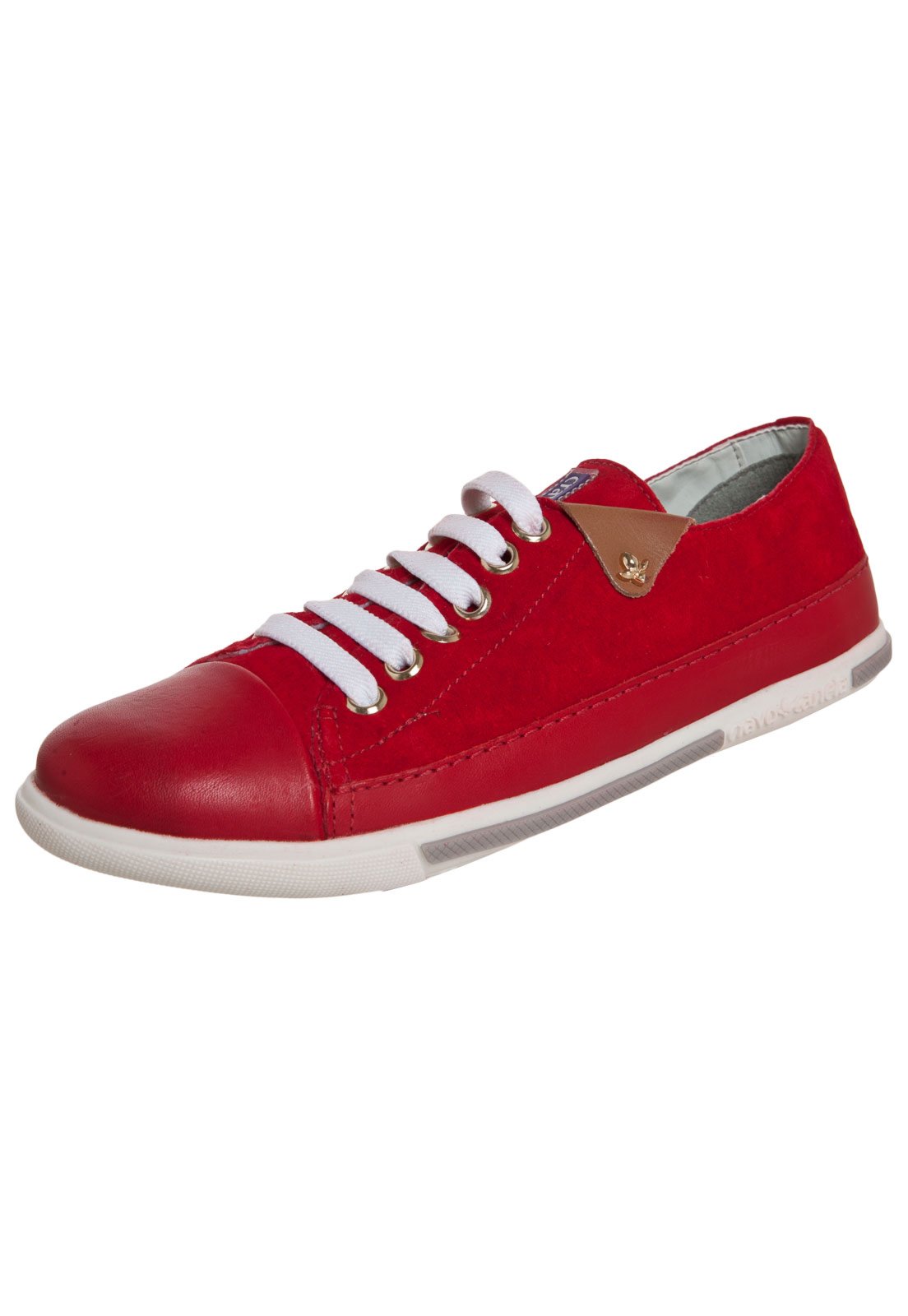 tenis vermelho cravo e canela